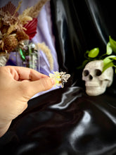 Load image into Gallery viewer, Gold Foil Bee Sticker