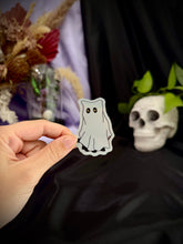 Load image into Gallery viewer, Cat Ghost Holographic Halloween Sticker